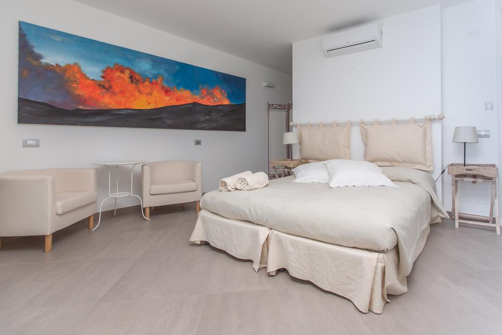 Il Gabbiano Relais In Stromboli Aparthotel Room photo
